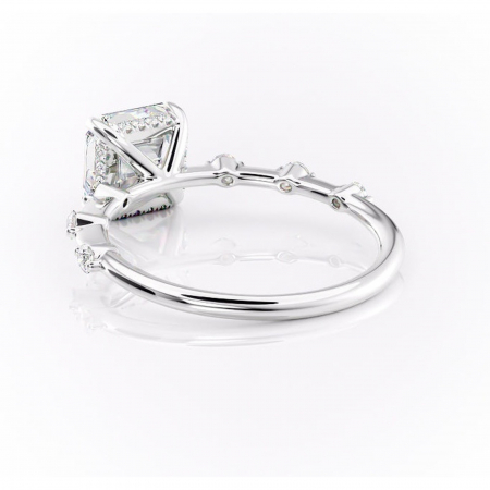 Inel de logodnă Lilya din aur Alb 14kt cu moissanite tăietură asscher – Pietre laterale rafinată pentru profil mediu | Personalizează și configurează gratuit online [3]