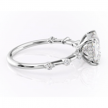 Inel de logodnă Lilya din aur Alb 14kt cu moissanite tăietură princess – Pietre laterale rafinată pentru profil mediu | Personalizează și configurează gratuit online [1]