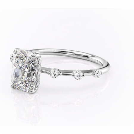 Inel de logodnă Lilya din aur Alb 14kt cu moissanite tăietură radiantă – Pietre laterale rafinată pentru profil mediu | Personalizează și configurează gratuit online [6]