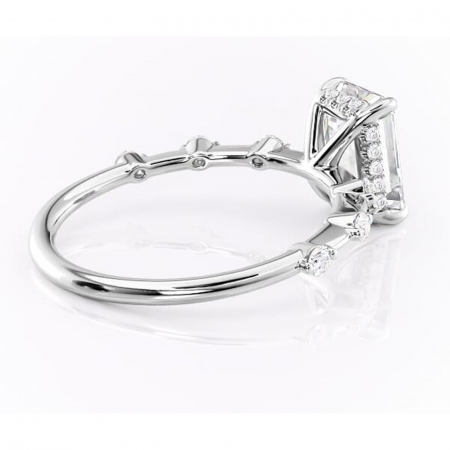 Inel de logodnă Lilya din aur Alb 14kt cu moissanite tăietură smarald – Pietre laterale rafinată pentru profil mediu | Personalizează și configurează gratuit online [2]