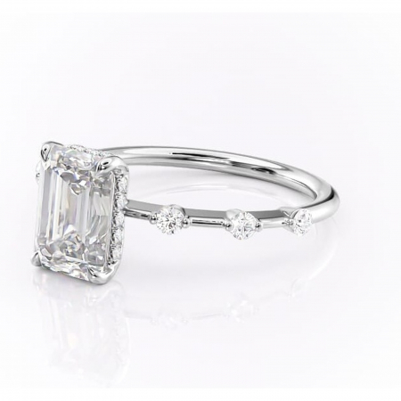 Inel de logodnă Lilya din aur Alb 14kt cu moissanite tăietură smarald – Pietre laterale rafinată pentru profil mediu | Personalizează și configurează gratuit online [6]