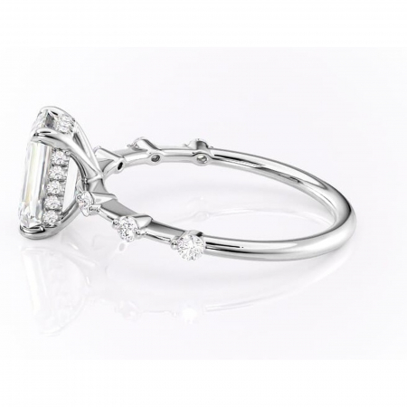 Inel de logodnă Lilya din aur Alb 14kt cu moissanite tăietură smarald – Pietre laterale rafinată pentru profil mediu | Personalizează și configurează gratuit online [5]