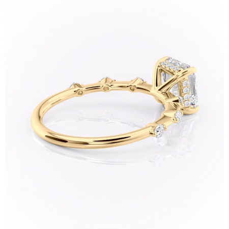 Inel de logodnă Lilya din aur Galben 14kt cu moissanite tăietură asscher – Pietre laterale rafinată pentru profil mediu | Personalizează și configurează gratuit online [2]