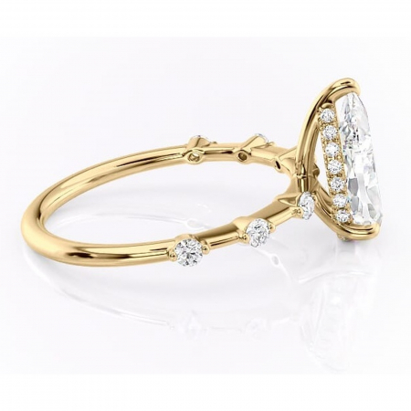 Inel de logodnă Lilya din aur Galben 14kt cu moissanite tăietură pară – Pietre laterale rafinată pentru profil mediu | Personalizează și configurează gratuit online [1]