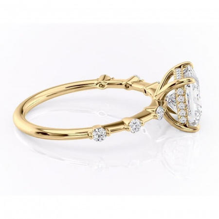 Inel de logodnă Lilya din aur Galben 14kt cu moissanite tăietură princess – Pietre laterale rafinată pentru profil mediu | Personalizează și configurează gratuit online [1]