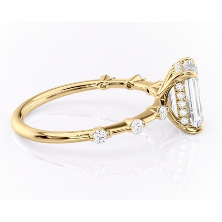 Inel de logodnă Lilya din aur Galben 14kt cu moissanite tăietură smarald – Pietre laterale rafinată pentru profil mediu | Personalizează și configurează gratuit online [1]