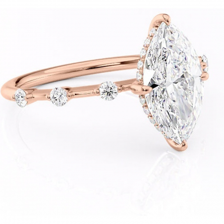 Aur roz - Inel de logodnă Lilya din aur Rose 18kt cu moissanite tăietură marquise – Pietre laterale rafinată pentru profil mediu | Personalizează și configurează gratuit online