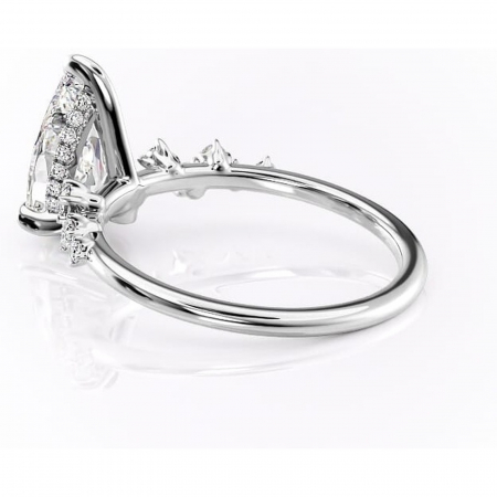 Inel de logodnă Liora din aur Alb 14kt cu moissanite tăietură pară – Pietre laterale rafinată pentru profil înalt | Personalizează și configurează gratuit online [4]
