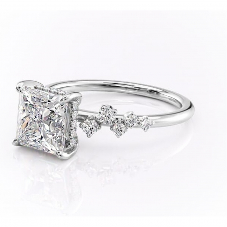 Inel de logodnă Liora din aur Alb 14kt cu moissanite tăietură princess – Pietre laterale rafinată pentru profil înalt | Personalizează și configurează gratuit online [6]