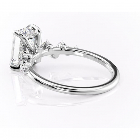 Inel de logodnă Liora din aur Alb 14kt cu moissanite tăietură smarald – Pietre laterale rafinată pentru profil înalt | Personalizează și configurează gratuit online [4]