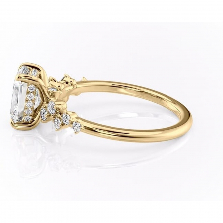 Inel de logodnă Liora din aur Galben 14kt cu moissanite tăietură pernă – Pietre laterale rafinată pentru profil înalt | Personalizează și configurează gratuit online [5]