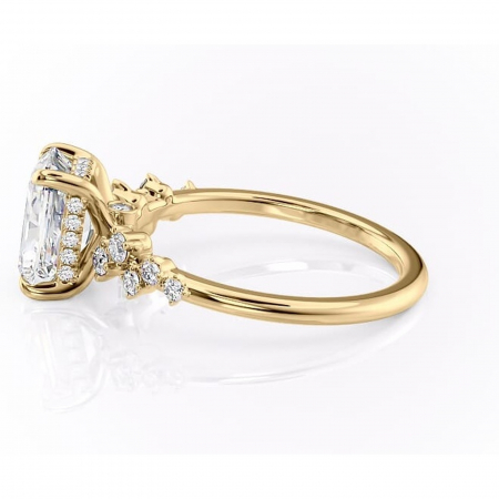 Inel de logodnă Liora din aur Galben 18kt cu moissanite tăietură radiantă – Pietre laterale rafinată pentru profil înalt | Personalizează și configurează gratuit online [5]