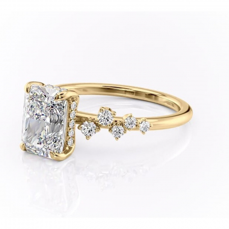 Inel de logodnă Liora din aur Galben 18kt cu moissanite tăietură radiantă – Pietre laterale rafinată pentru profil înalt | Personalizează și configurează gratuit online [6]