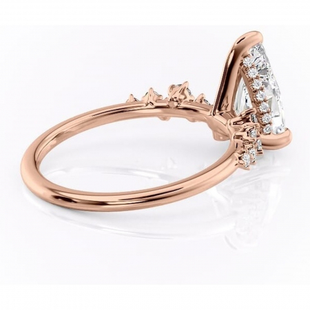 Inel de logodnă Liora din aur Rose 14kt cu moissanite tăietură pară – Pietre laterale rafinată pentru profil înalt | Personalizează și configurează gratuit online [2]