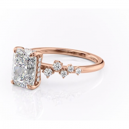 Inel de logodnă Liora din aur Rose 18kt cu moissanite tăietură radiantă – Pietre laterale rafinată pentru profil înalt | Personalizează și configurează gratuit online [6]