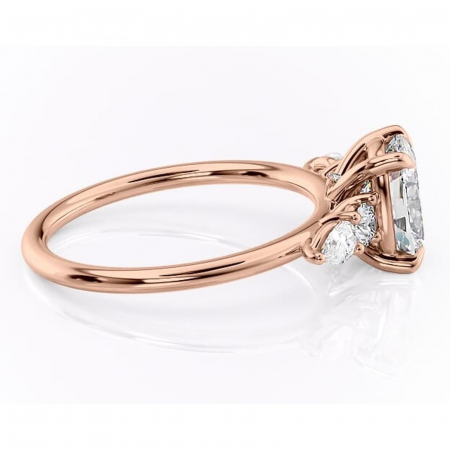 Inel de logodnă Lucinda din aur Rose 14kt cu moissanite tăietură asscher – Montură cu trei pietre rafinată pentru profil înalt | Personalizează și configurează gratuit online [1]