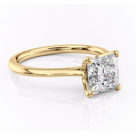 Aur galben - Inel de logodnă Luma din aur Galben 18kt cu moissanite tăietură princess – Solitar rafinată pentru profil înalt | Personalizează și configurează gratuit online