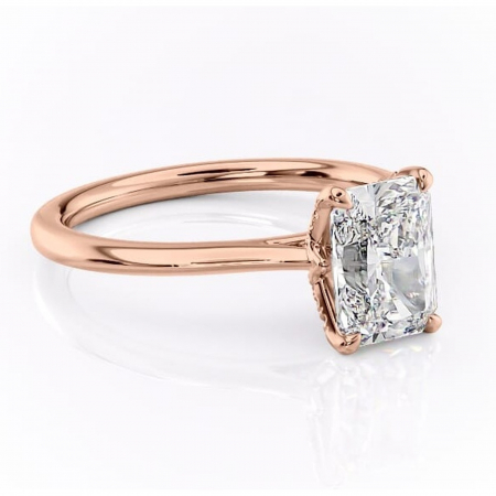 18K - Inel de logodnă Luma din aur Rose 18kt cu moissanite tăietură radiantă – Solitar rafinată pentru profil înalt | Personalizează și configurează gratuit online