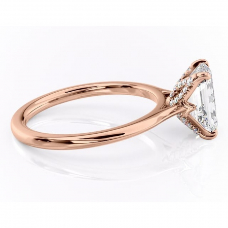 Inel de logodnă Luma din aur Rose 18kt cu moissanite tăietură smarald – Solitar rafinată pentru profil înalt | Personalizează și configurează gratuit online [1]