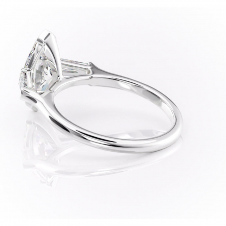 Inel de logodnă Lunaria din aur Alb 14kt cu moissanite tăietură marquise – Solitar rafinată pentru profil înalt | Personalizează și configurează gratuit online [4]