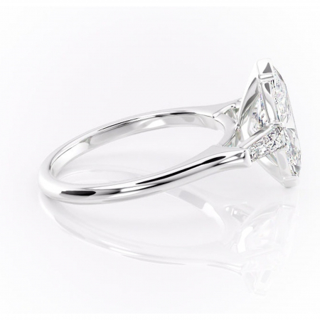 Inel de logodnă Lunaria din aur Alb 14kt cu moissanite tăietură marquise – Solitar rafinată pentru profil înalt | Personalizează și configurează gratuit online [1]