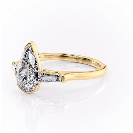 Inel de logodnă Lunaria din aur Galben 14kt cu moissanite tăietură pară – Solitar rafinată pentru profil înalt | Personalizează și configurează gratuit online [6]