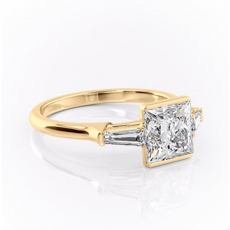 Aur galben - Inel de logodnă Lunaria din aur Galben 18kt cu moissanite tăietură princess – Solitar rafinată pentru profil înalt | Personalizează și configurează gratuit online