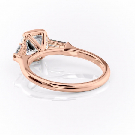 Inel de logodnă Lunaria din aur Rose 14kt cu moissanite tăietură pernă – Solitar rafinată pentru profil înalt | Personalizează și configurează gratuit online [3]
