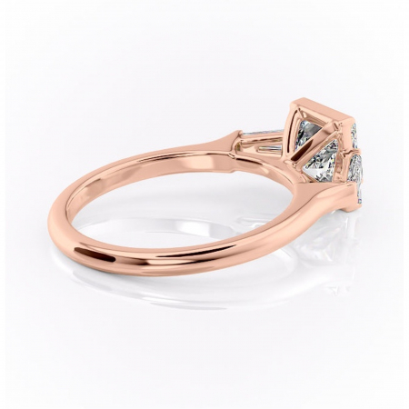 Inel de logodnă Lunaria din aur Rose 14kt cu moissanite tăietură princess – Solitar rafinată pentru profil înalt | Personalizează și configurează gratuit online [2]