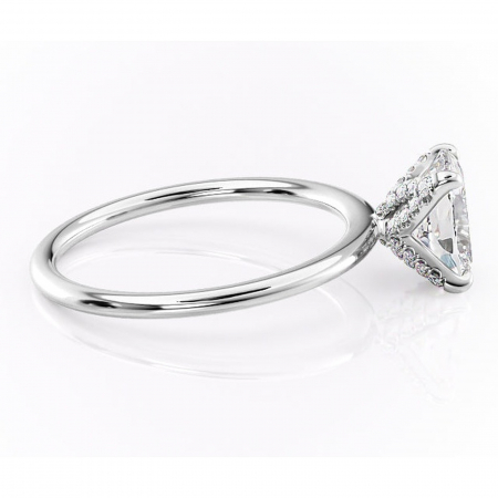 Inel de logodnă Lux din aur Alb 14kt cu moissanite tăietură pernă – Solitar rafinată pentru profil înalt | Personalizează și configurează gratuit online [1]