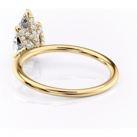 Inel de logodnă Lux din aur Galben 18kt cu moissanite tăietură pară – Solitar rafinată pentru profil înalt | Personalizează și configurează gratuit online [3]