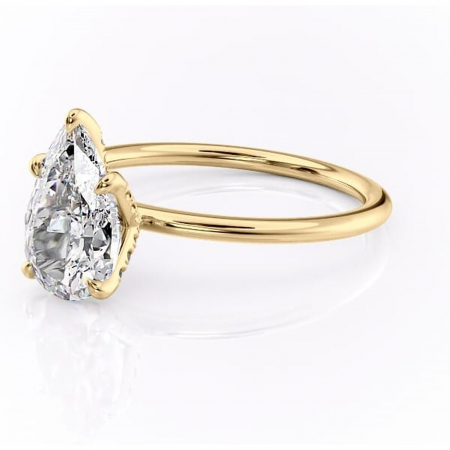Inel de logodnă Lux din aur Galben 18kt cu moissanite tăietură pară – Solitar rafinată pentru profil înalt | Personalizează și configurează gratuit online [6]