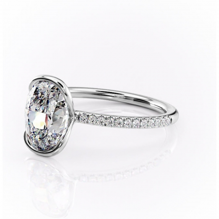 Inel de logodnă Maelis din aur Alb 14kt cu moissanite tăietură ovală – Montură închisă rafinată pentru profil mediu | Personalizează și configurează gratuit online [6]