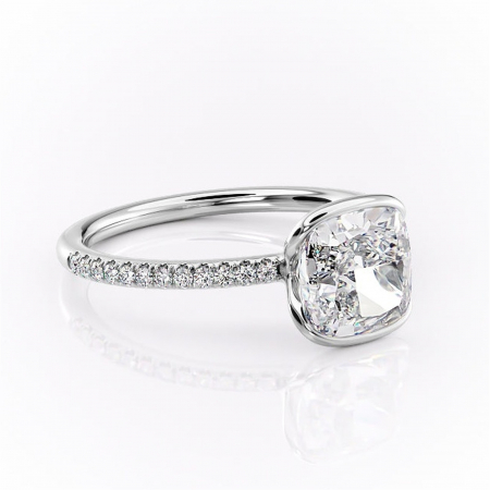 Pernă - Inel de logodnă Maelis din aur Alb 14kt cu moissanite tăietură pernă – Montură închisă rafinată pentru profil mediu | Personalizează și configurează gratuit online