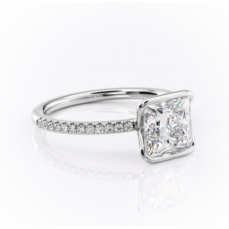 Princess - Inel de logodnă Maelis din aur Alb 14kt cu moissanite tăietură princess – Montură închisă rafinată pentru profil mediu | Personalizează și configurează gratuit online