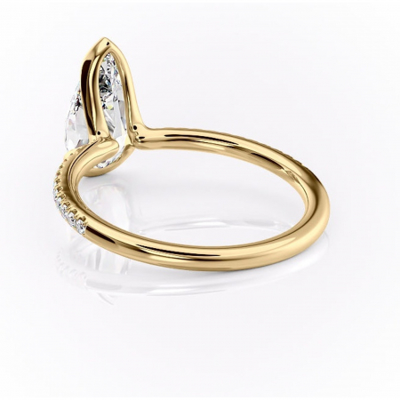 Inel de logodnă Maelis din aur Galben 14kt cu moissanite tăietură pară – Montură închisă rafinată pentru profil mediu | Personalizează și configurează gratuit online [3]