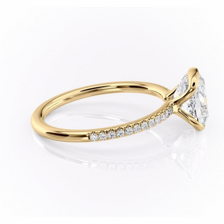 Inel de logodnă Maelis din aur Galben 14kt cu moissanite tăietură pernă – Montură închisă rafinată pentru profil mediu | Personalizează și configurează gratuit online [1]