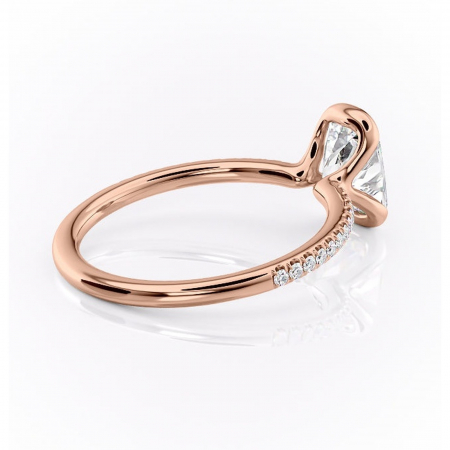 Inel de logodnă Maelis din aur Rose 14kt cu moissanite tăietură pernă – Montură închisă rafinată pentru profil mediu | Personalizează și configurează gratuit online [2]