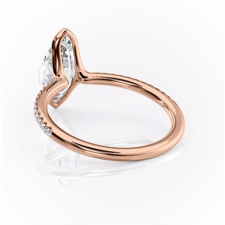 Inel de logodnă Maelis din aur Rose 14kt cu moissanite tăietură marquise – Montură închisă rafinată pentru profil mediu | Personalizează și configurează gratuit online [3]