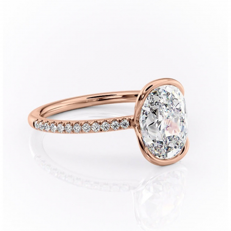 Ovală - Inel de logodnă Maelis din aur Rose 18kt cu moissanite tăietură ovală – Montură închisă rafinată pentru profil mediu | Personalizează și configurează gratuit online