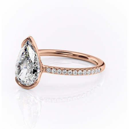 Inel de logodnă Maelis din aur Rose 14kt cu moissanite tăietură pară – Montură închisă rafinată pentru profil mediu | Personalizează și configurează gratuit online [6]