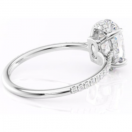 Inel de logodnă Marigold din aur Alb 14kt cu moissanite tăietură ovală – Montură pavé rafinată pentru profil jos | Personalizează și configurează gratuit online [2]