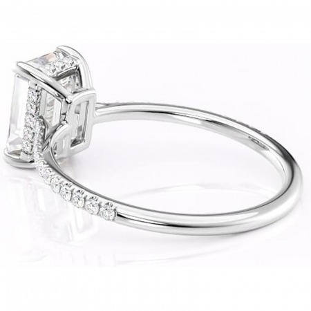 Inel de logodnă Marigold din aur Alb 14kt cu moissanite tăietură smarald – Montură pavé rafinată pentru profil jos | Personalizează și configurează gratuit online [4]