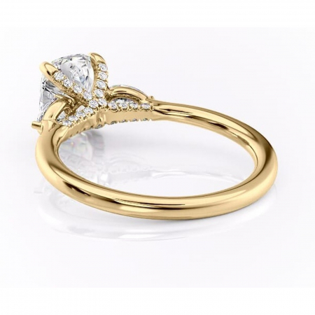Inel de logodnă Matilda din aur Galben 14kt cu moissanite tăietură asscher – Montură cu trei pietre rafinată pentru profil înalt | Personalizează și configurează gratuit online [3]