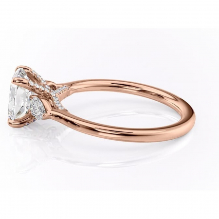 Inel de logodnă Matilda din aur Rose 14kt cu moissanite tăietură asscher – Montură cu trei pietre rafinată pentru profil înalt | Personalizează și configurează gratuit online [5]