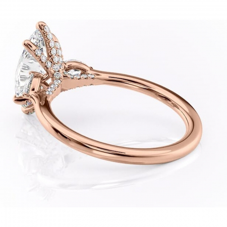 Inel de logodnă Matilda din aur Rose 14kt cu moissanite tăietură marquise – Montură cu trei pietre rafinată pentru profil înalt | Personalizează și configurează gratuit online [4]