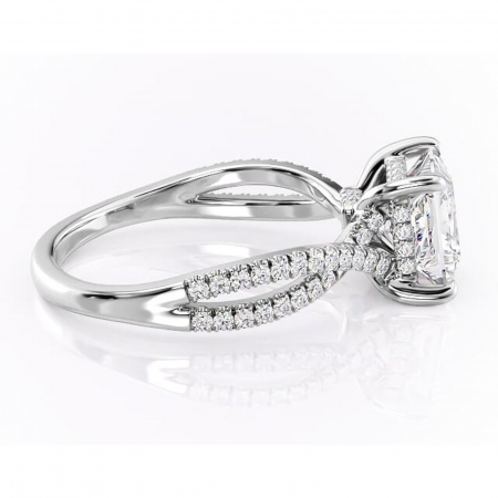 Inel de logodnă Meadow din aur Alb 14kt cu moissanite tăietură princess – Montură pavé rafinată pentru profil mediu | Personalizează și configurează gratuit online [1]