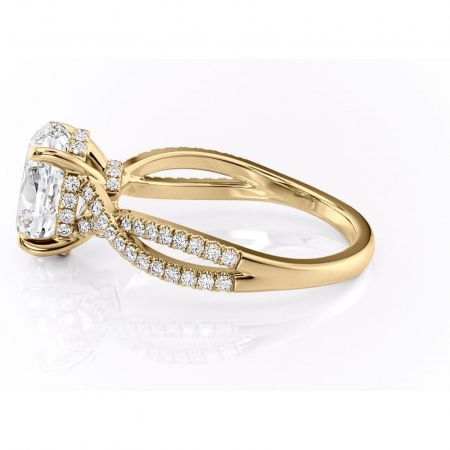 Inel de logodnă Meadow din aur Galben 18kt cu moissanite tăietură ovală – Montură pavé rafinată pentru profil mediu | Personalizează și configurează gratuit online [5]