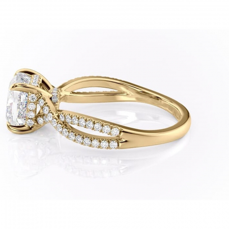 Inel de logodnă Meadow din aur Galben 14kt cu moissanite tăietură pernă – Montură pavé rafinată pentru profil mediu | Personalizează și configurează gratuit online [5]