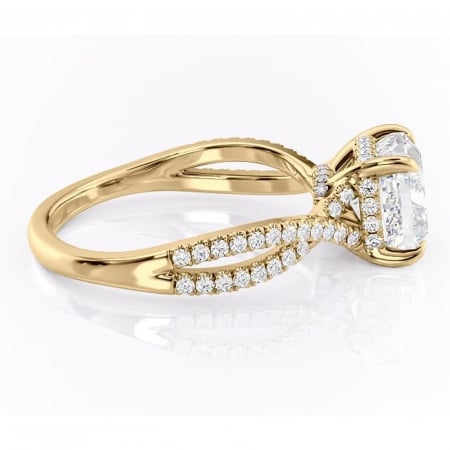 Inel de logodnă Meadow din aur Galben 14kt cu moissanite tăietură pernă – Montură pavé rafinată pentru profil mediu | Personalizează și configurează gratuit online [1]